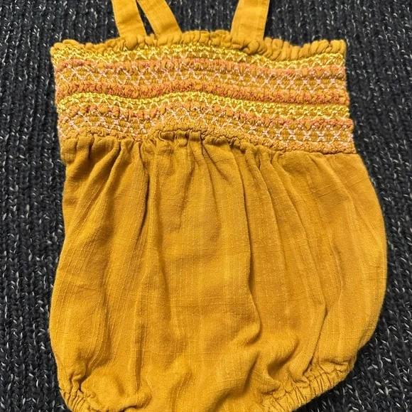 Baby Sleeveless Rompers Set - Cream, leopard, and mustard - Picture 6 of 7